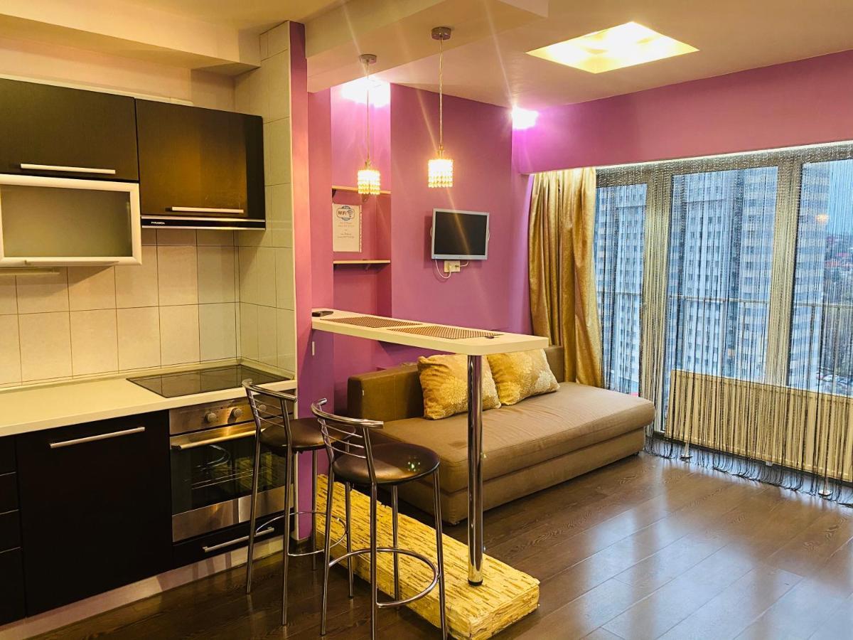 Lux Apartment On Kirova 27D View 15 Floor ドニプロペトロウシク エクステリア 写真